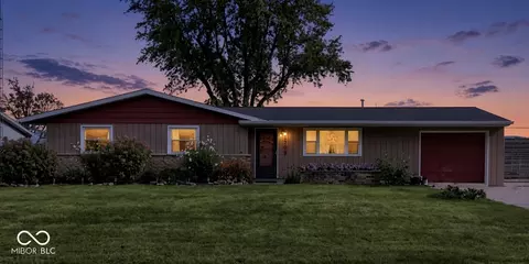 1709 W Woodmont Dr, Muncie, IN 47304