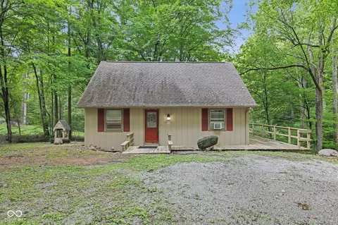 4671 E Sunnyslope Dr, Martinsville, IN 46151