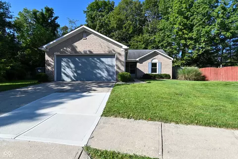 8559 Country Club Blvd, Indianapolis, IN 46234