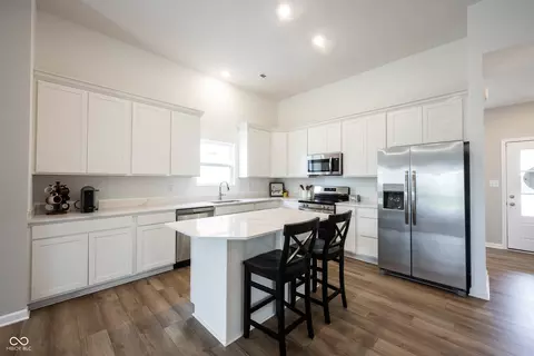 Kitchen - 1585 Pebble Beach Dr, Pendleton, IN 46064 photo 3 of 4