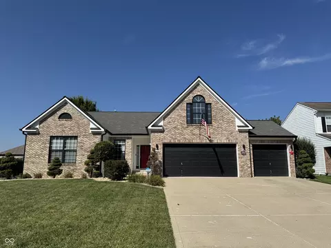 568 Georgetown Rd, Greenwood, IN 46142