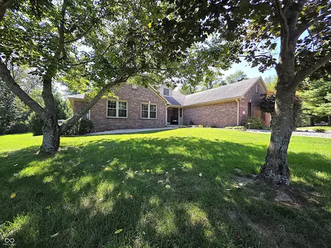 293 E Woodfield Ln, Mooresville, IN 46158
