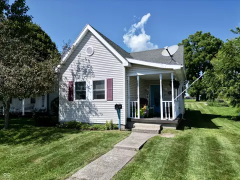 2826 N B St, Elwood, IN 46036