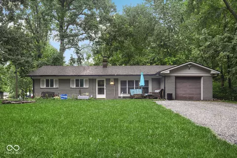 7020 Carlsen Ave, Indianapolis, IN 46214