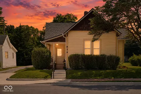 876 S 10th St, Noblesville, IN 46060
