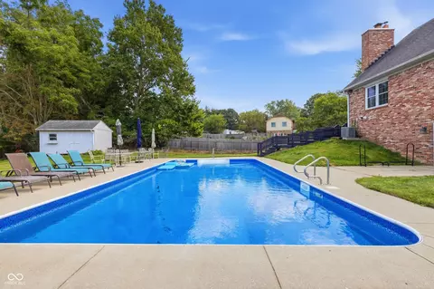 Exterior - 2135 Bobby Ct, Plainfield, IN 46168 photo 5 of 12