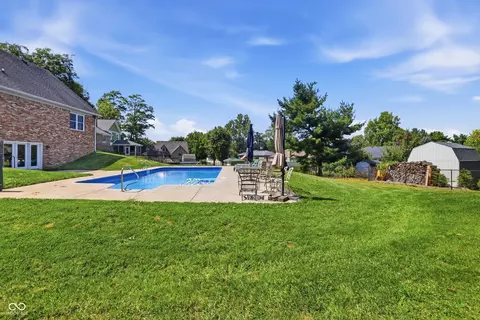 Exterior - 2135 Bobby Ct, Plainfield, IN 46168 photo 9 of 12