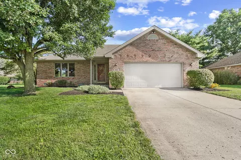 647 Jackson St, Brownsburg, IN 46112