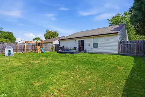 Exterior - 5976 Marco St, Plainfield, IN 46168 photo 5 of 6