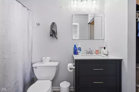 Bath - 5976 Marco St, Plainfield, IN 46168 photo 1 of 4
