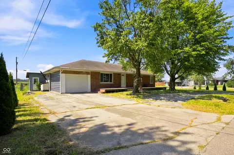 Other - 5628 Denois St, Columbus, IN 47201 photo 2 of 6