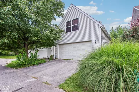 Exterior - 13063 E 131st St, Fishers, IN 46037 photo 6 of 7