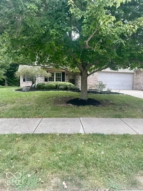 8930 Stepping Stone Way, Avon, IN 46123