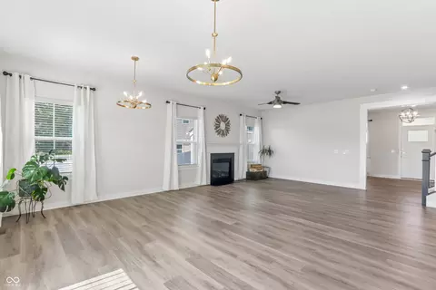 Living - 2536 Dorset Dr, Plainfield, IN 46168 photo 3 of 4