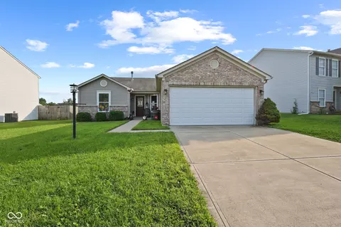 207 Creekview Dr, Danville, IN 46122