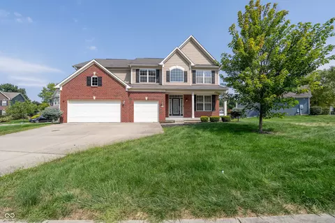 4668 Shelby Cir, Greenwood, IN 46143