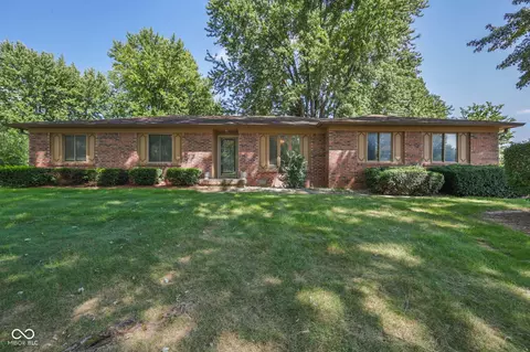 199 N Windmill Trl, Greenwood, IN 46142
