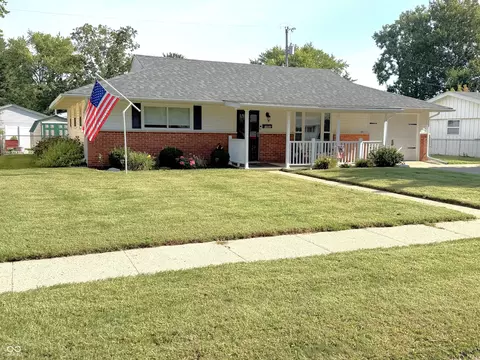 1502 Rosewood Ln, Crawfordsville, IN 47933