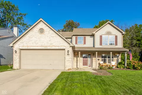 14184 Dickinson Ct, Fishers, IN 46038