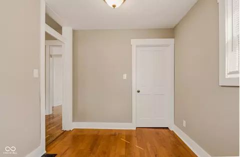 Entry Way - 521 8th St, Columbus, IN 47201 photo 1 of 1
