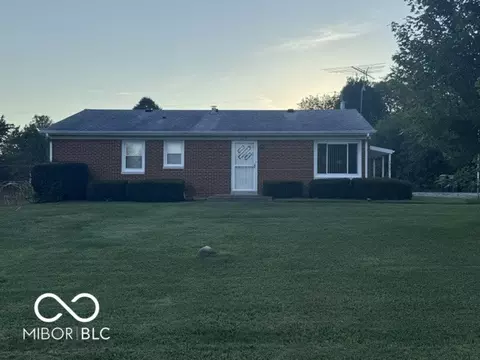 1215 S Millhousen Rd, Greensburg, IN 47240