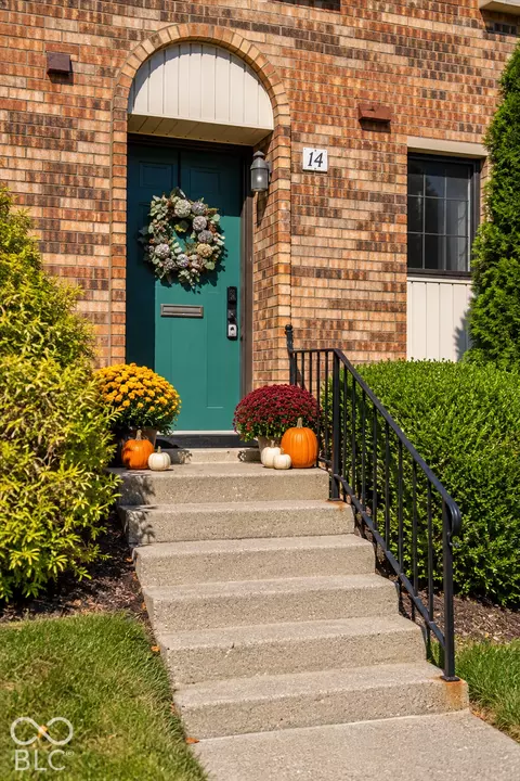 14 Druid Hill Ct, Carmel, IN 46032