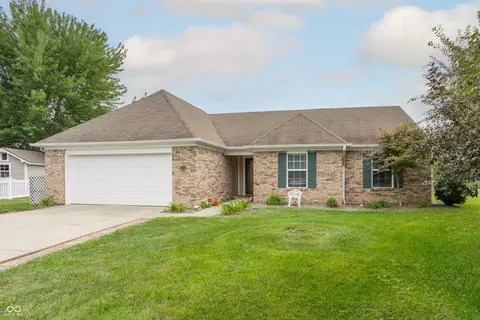 10236 Chamomile Ct, Noblesville, IN 46060