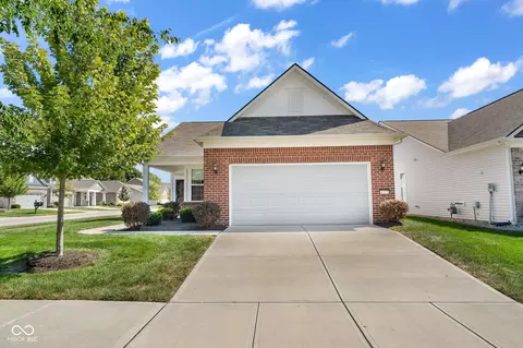 Exterior - 4727 Lilac Dr, Plainfield, IN 46168 photo 2 of 14