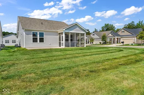 Exterior - 4727 Lilac Dr, Plainfield, IN 46168 photo 13 of 14