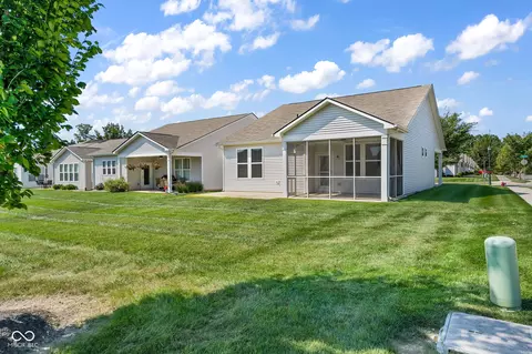 Exterior - 4727 Lilac Dr, Plainfield, IN 46168 photo 9 of 14