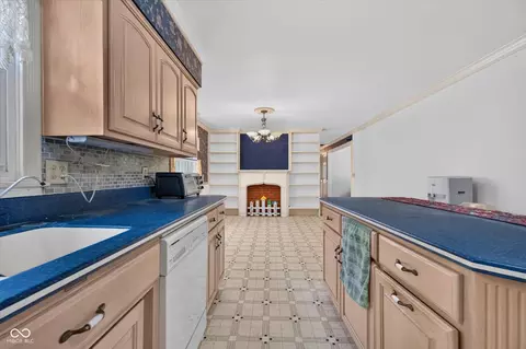 Kitchen - 3146 Market St, Pendleton, IN 46064 photo 4 of 5