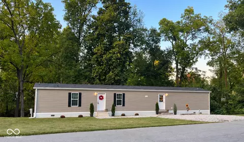 41 Lazy River Rd, Cloverdale, IN 46120