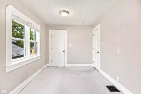 Bedroom - 952 Eastern Ave, Indianapolis, IN 46201 photo 6 of 6