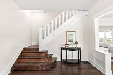 Entry Way - 952 Eastern Ave, Indianapolis, IN 46201 photo 1 of 1