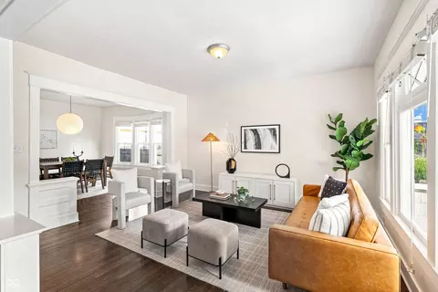 Living - 952 Eastern Ave, Indianapolis, IN 46201 photo 1 of 1