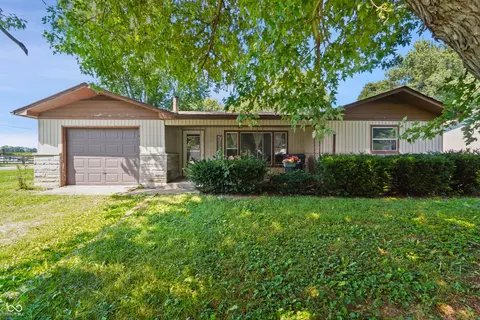 1490 Raymond Rd, Martinsville, IN 46151