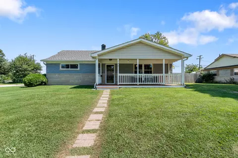 529 Park Dr, Greenwood, IN 46143