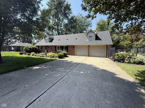 8935 N Mark Dr, Alexandria, IN 46001