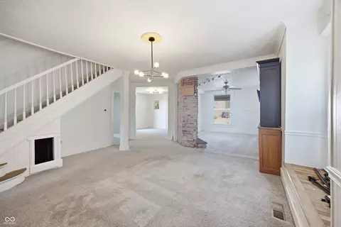 Living - 206 S Broadway St, Pendleton, IN 46064 photo 6 of 8