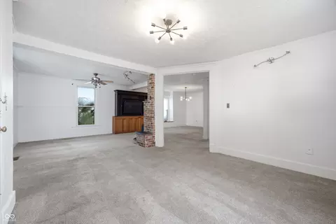 Living - 206 S Broadway St, Pendleton, IN 46064 photo 2 of 8