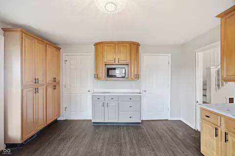 Kitchen - 206 S Broadway St, Pendleton, IN 46064 photo 6 of 7
