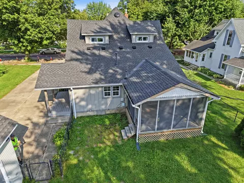 Exterior - 206 S Broadway St, Pendleton, IN 46064 photo 12 of 12