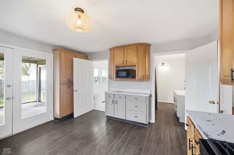 Kitchen - 206 S Broadway St, Pendleton, IN 46064 photo 7 of 7
