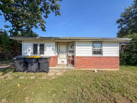 2826 Walton St, Anderson, IN 46016