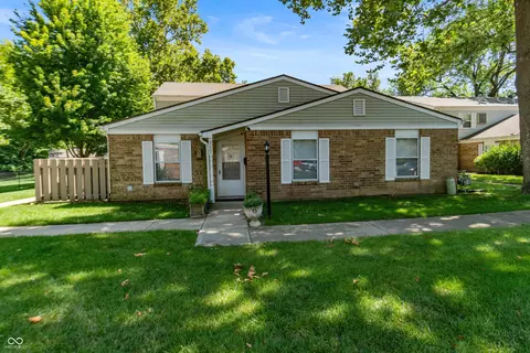 8283 Hewlet Dr #F, Indianapolis, IN 46268