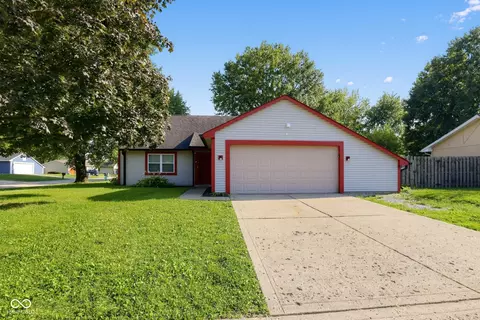 8325 Farmhill Rd, Indianapolis, IN 46231