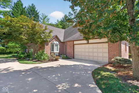 1990 Oldfields Circle North Dr, Indianapolis, IN 46228