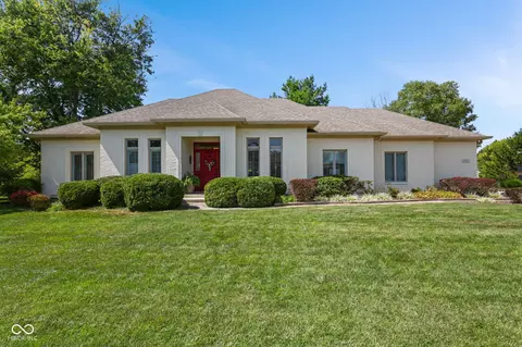 2668 Forest Hills Blvd, Greenwood, IN 46143