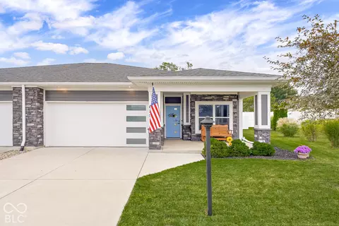 629 S Sobota Way, Trafalgar, IN 46181
