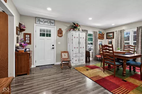 Entry Way - 106 E Cherry St, Advance, IN 46102 photo 1 of 4
